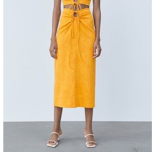 Zara Orange Printed Skirt